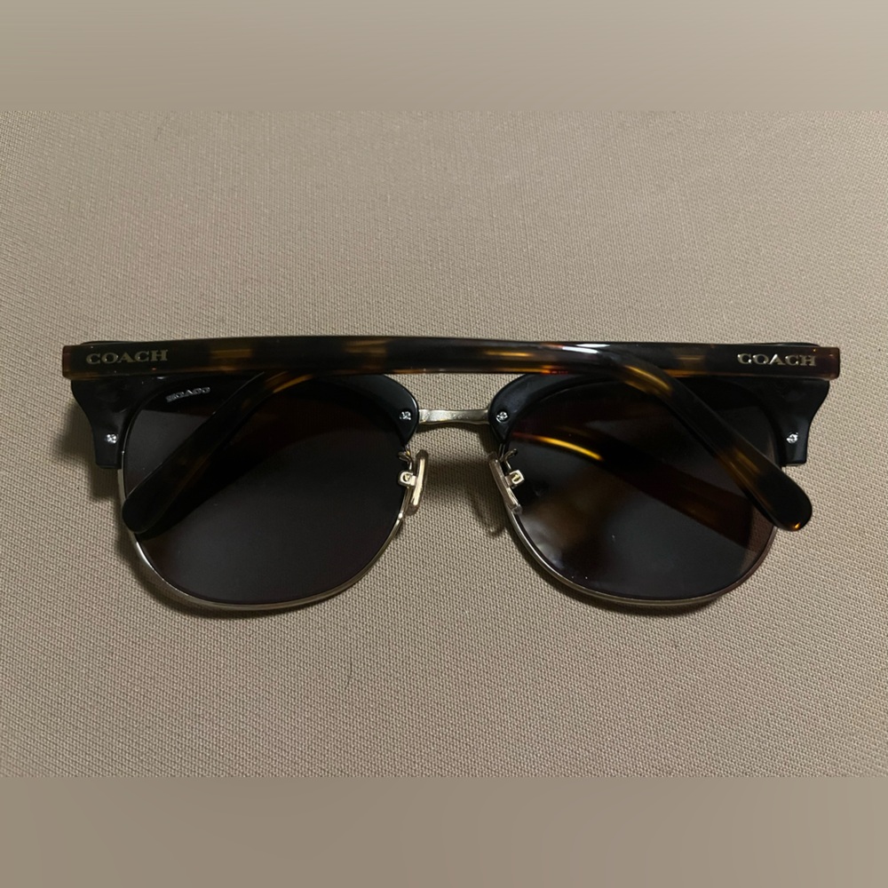 Coach Bobbie Sunglasses with case, cloth, and documentation - Picture 3 of 4